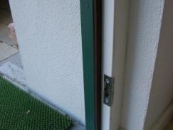 Holz-Haustür in grün Detailaufnahme 