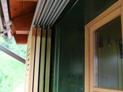 Detailaufnahme Führungsschiene Fensterläden