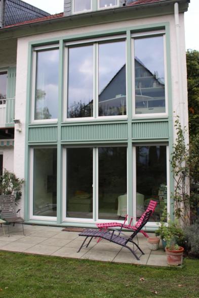 Fassade dreifach verglaste Fenster